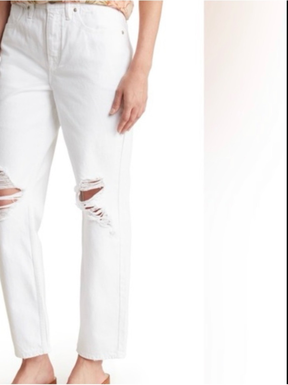 Good American White Straight-Leg Distressed Jeans